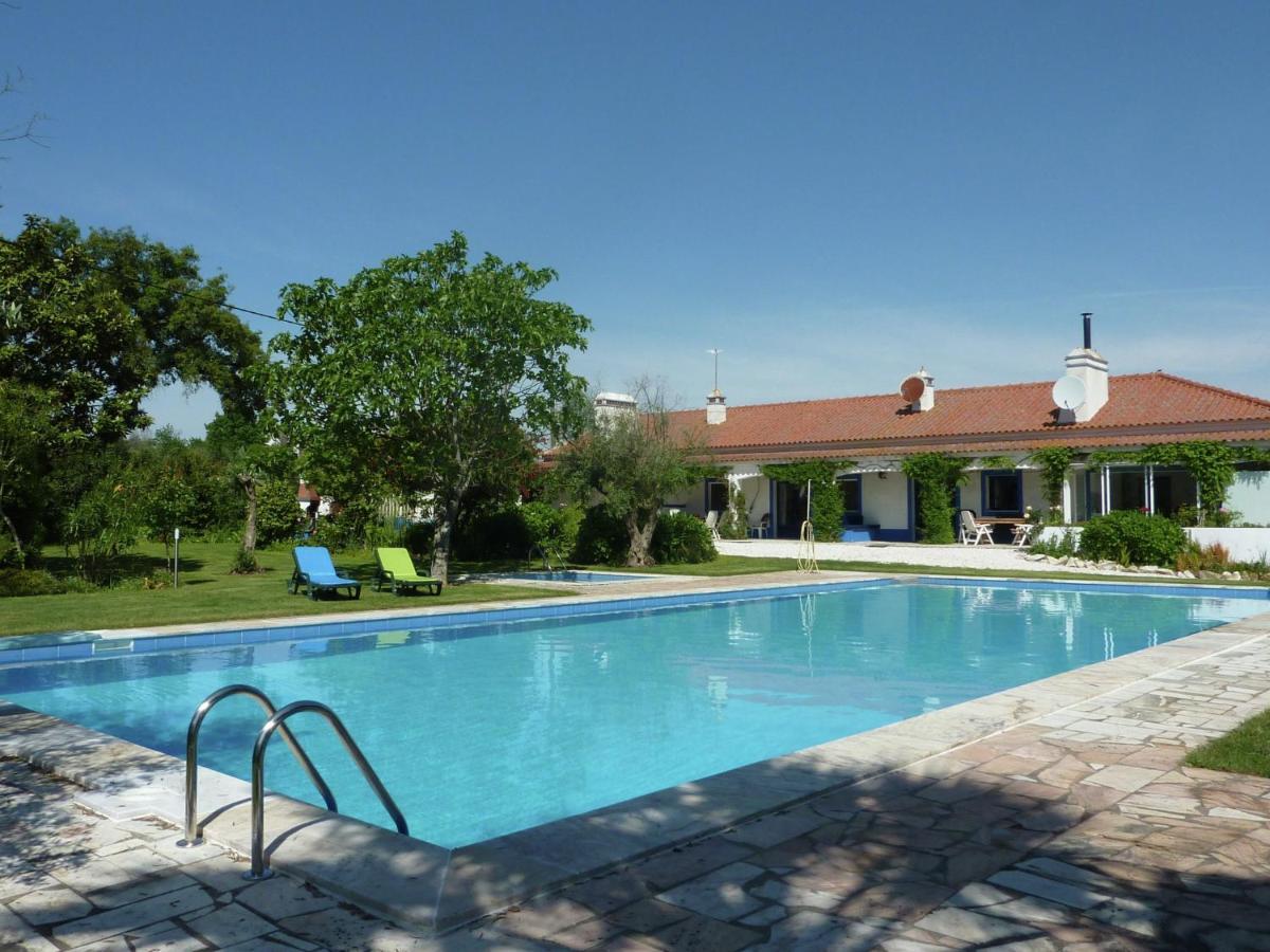Inviting Holiday Home In Montemor O Novo With Pool Kültér fotó