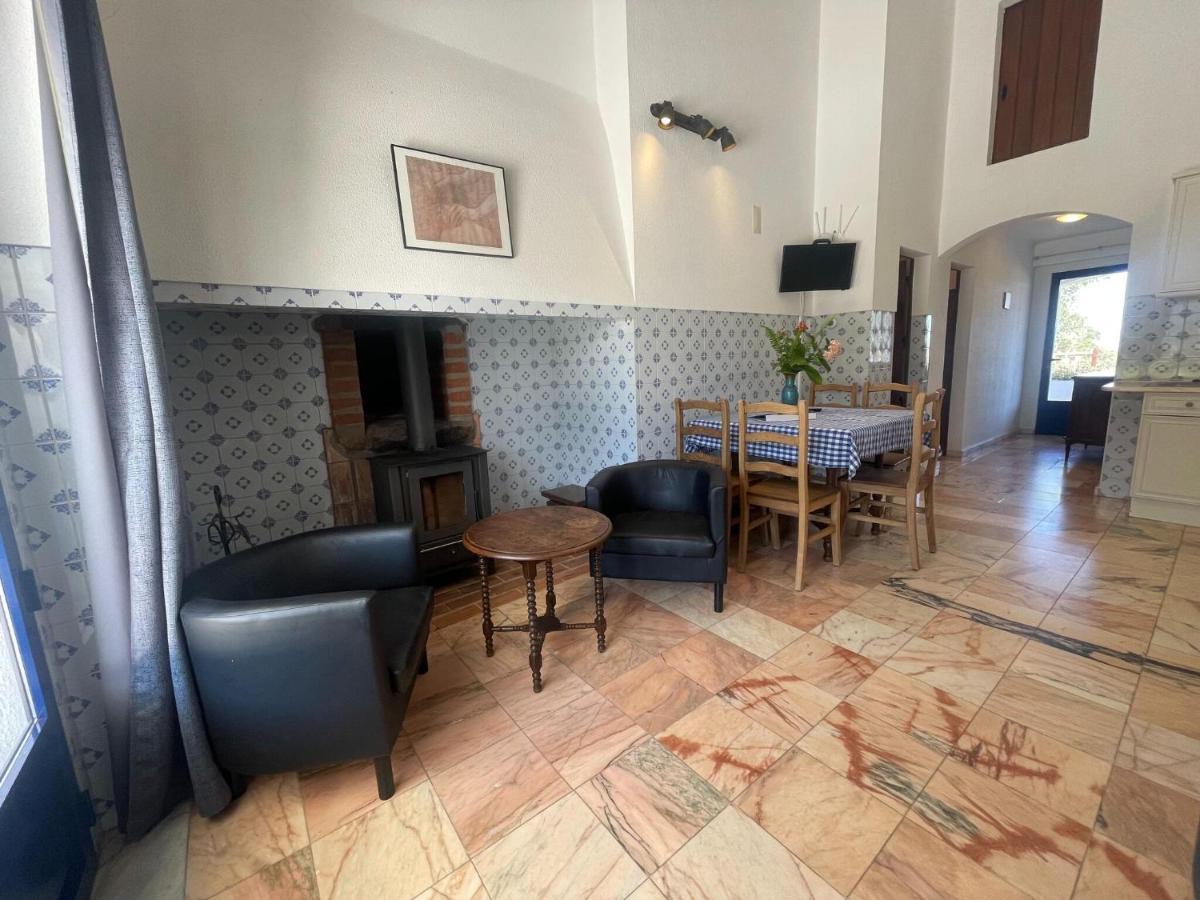 Inviting Holiday Home In Montemor O Novo With Pool Kültér fotó